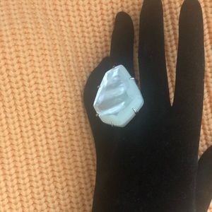 Beautiful charming Kendra Scott ring in white😍